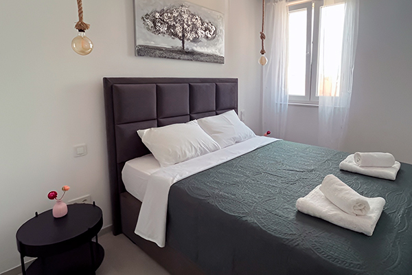 Apartments Bedroom right apartment